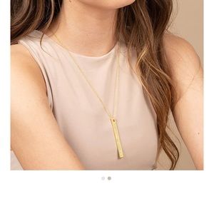 Bnwt and box initial j gold necklace